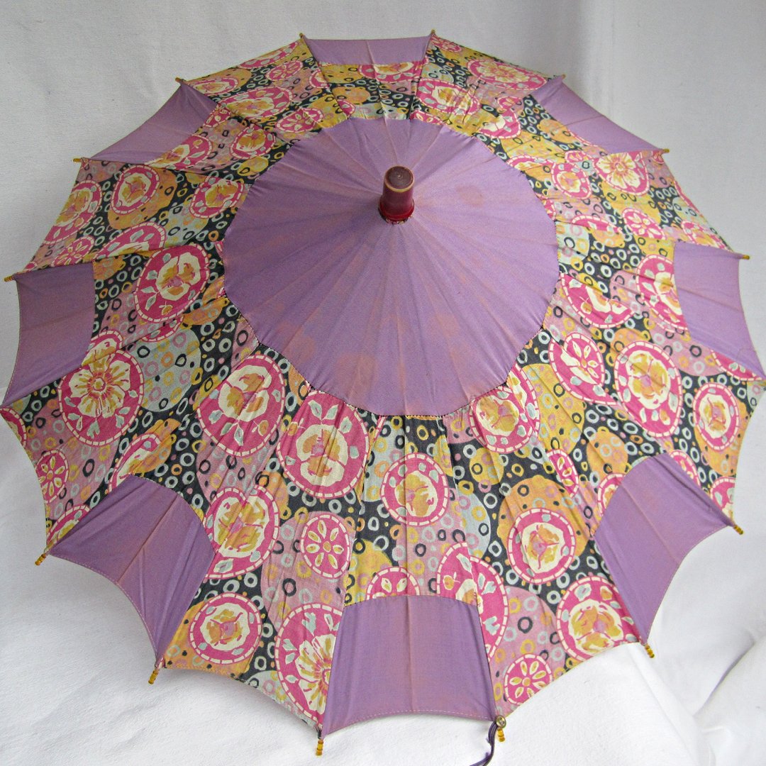 parasol owned by Hazel Porter pre 1920s